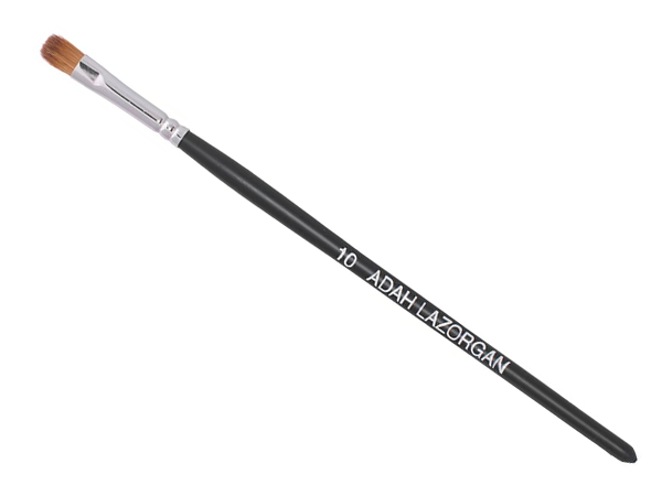 מברשת להנחת צללית מס׳ 10 לאיפור מקצועי מבית עדה לזורגן