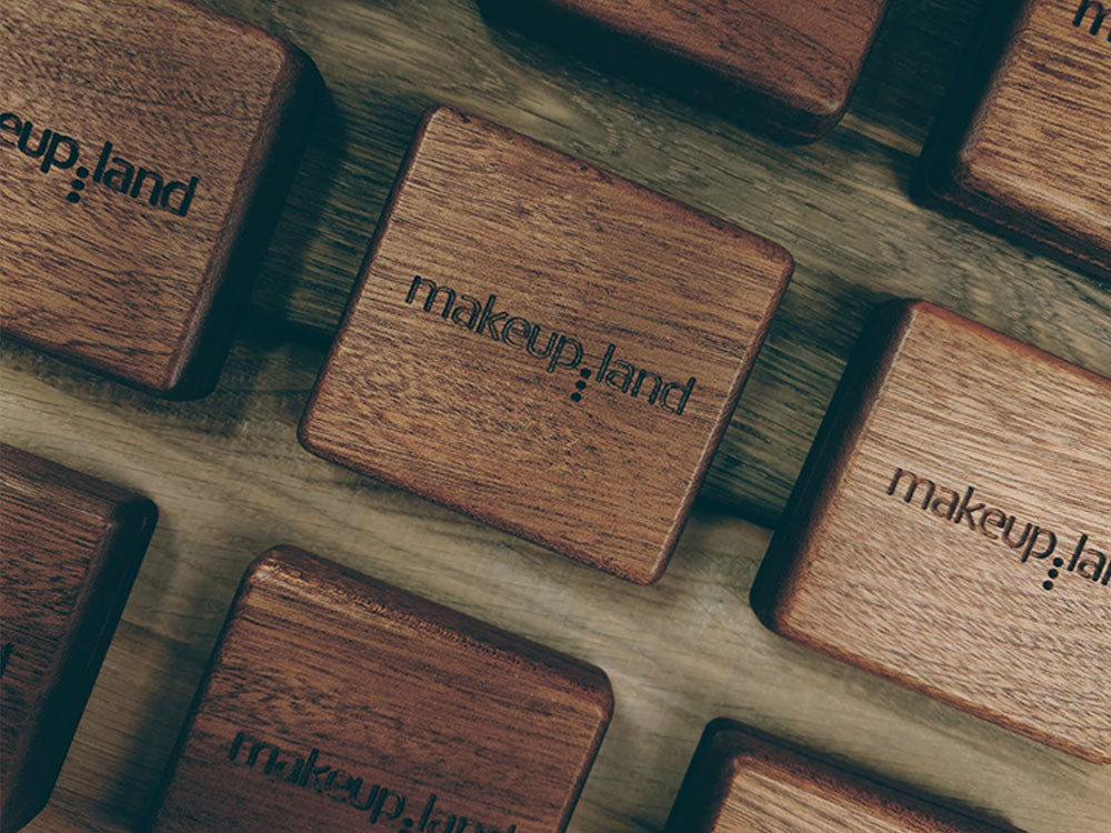 פלטת עץ בעבודת יד המותאמת לצלליות של אינגלוט Hand Made Inglot Freedom System Compatible Palette