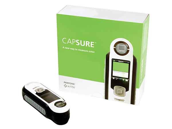 מכשיר מקצועי לדגימת גוון העור והתאמת מייקאפ ממוחשבת מבית x-rite