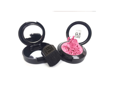 סומק וייב לאיפור מקצועי מבית בועז שטיין