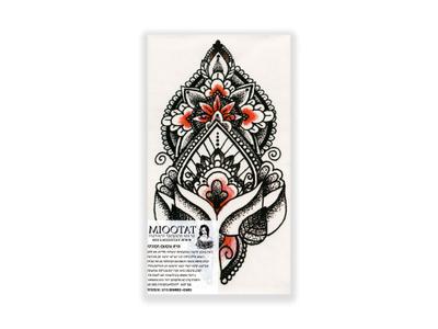 תעתוע קעקוע זמני בינוני שחור לבן ליד מנדלה מוארכת אדום פרחים דמוי חינה