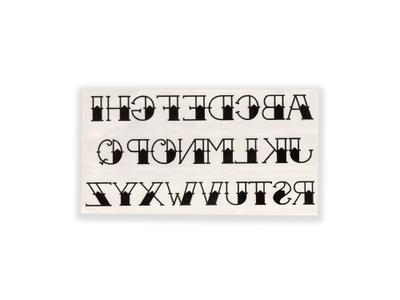 תעתוע קעקוע זמני בינוני שחור לבן קליגרפיה אותיות אנגלית כתב דפוס גדול