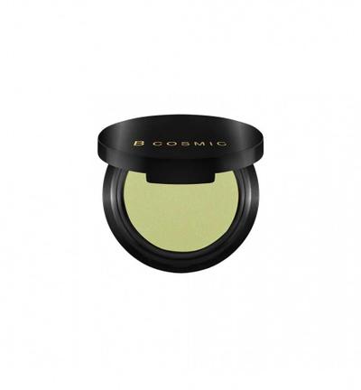 צללית רקע לאיפור מקצועי מבית יוסי ביטון