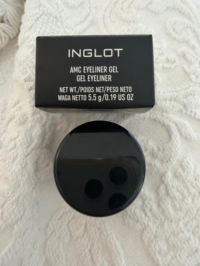 ביקורת מאת מיה לוגשי